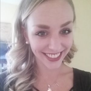 Meet your Posher, Makenzie